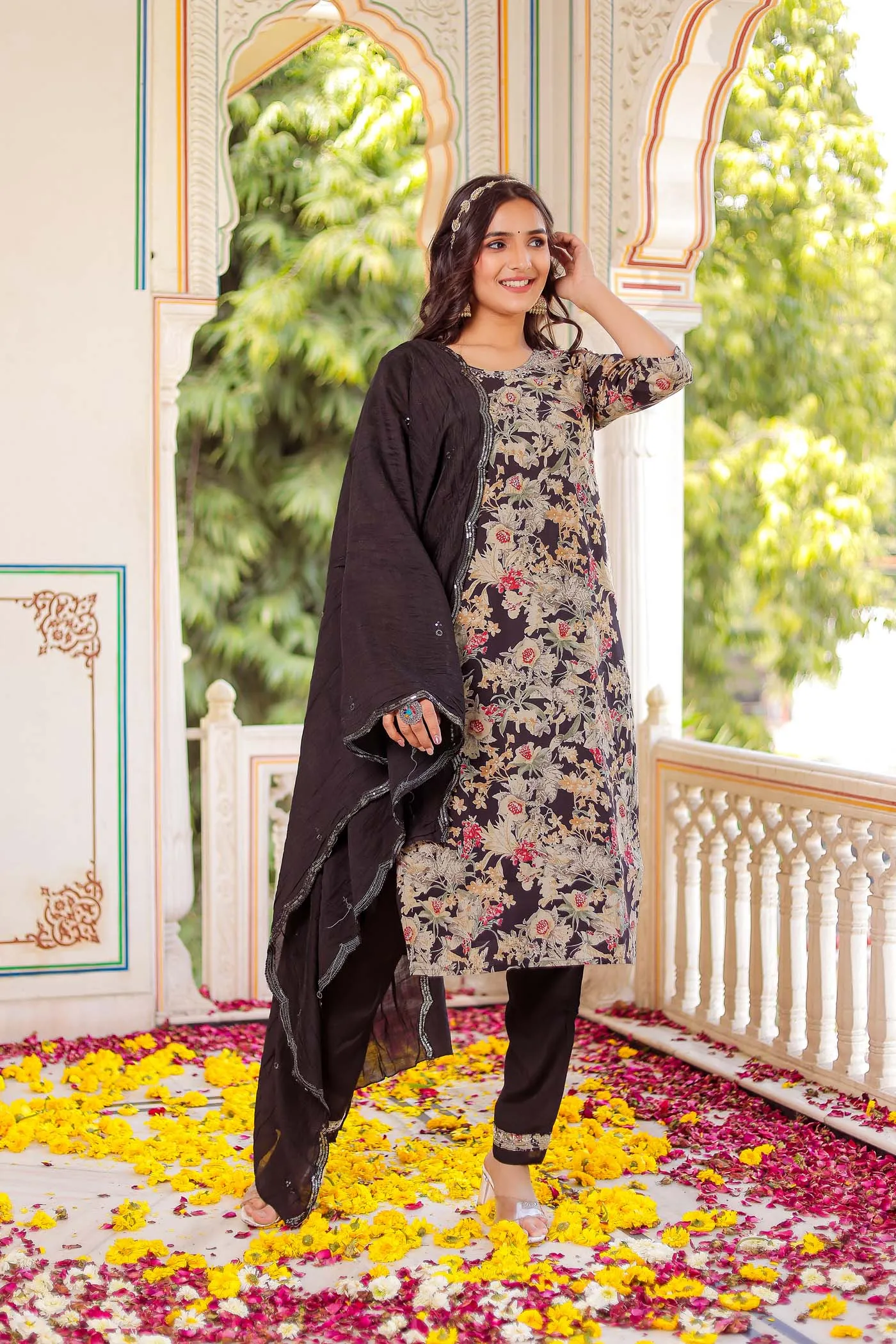 Black Floral Print Model Straight Cut Kurta Set