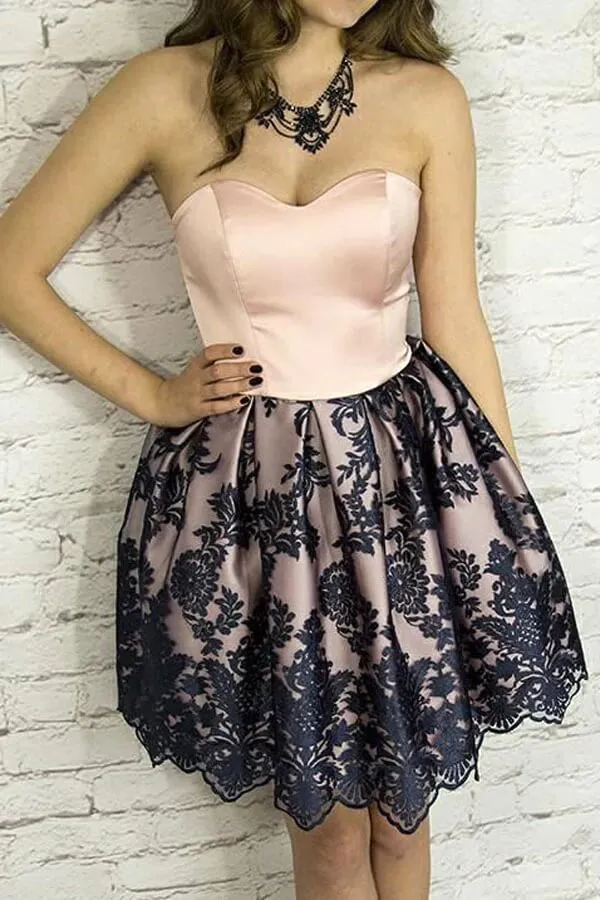 Black Lace A-line Sweetheart Neck Strapless Short Homecoming Dresses, SH605