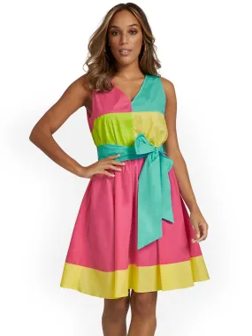 Colorblock Tie-Waist Flare Poplin Dress