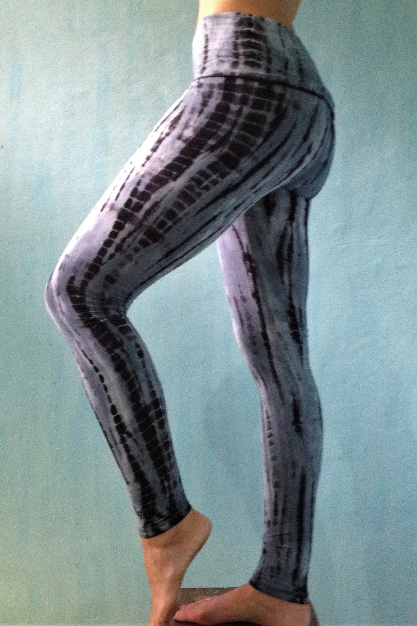 Sodalite Tie Dye Yoga Pants